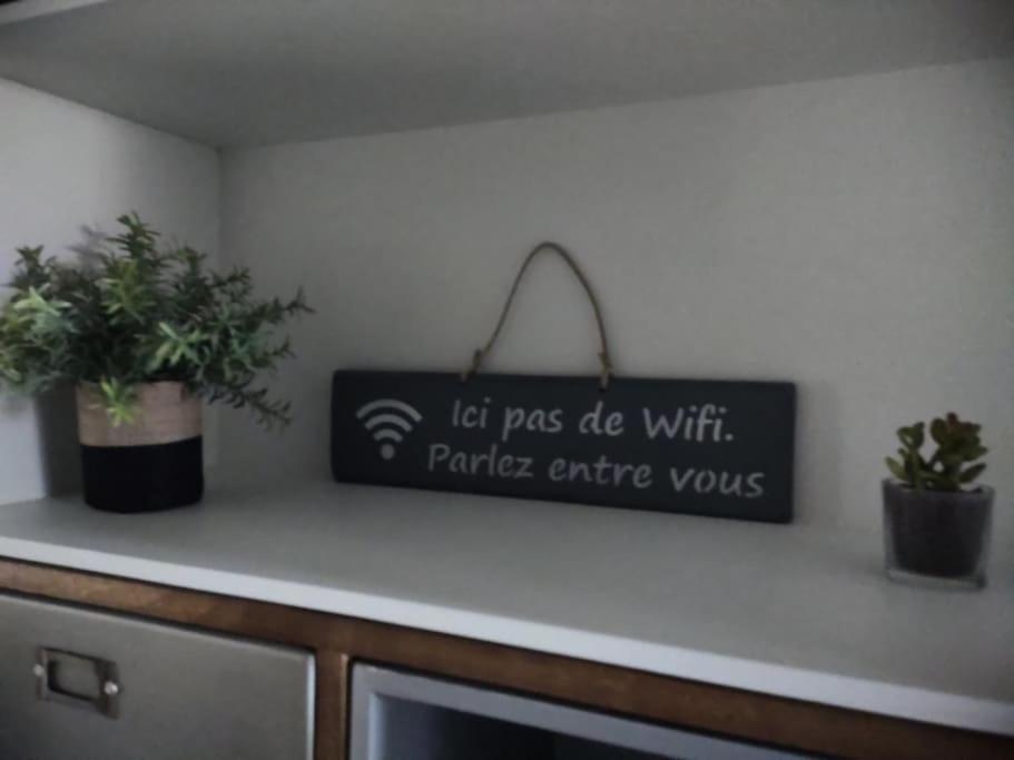 Apartment Face A La -